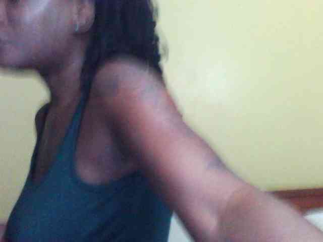 Princessmiles webcam