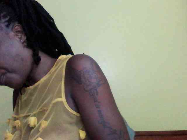 Princessmiles webcam