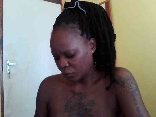 Princessmiles webcam