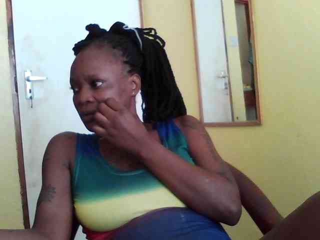 Princessmiles webcam