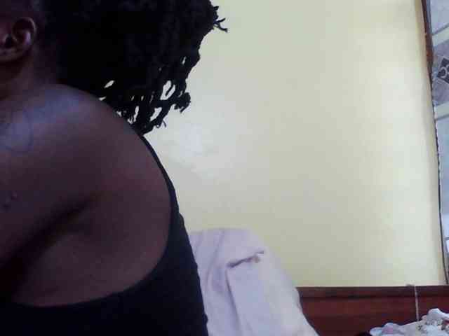 Princessmiles webcam