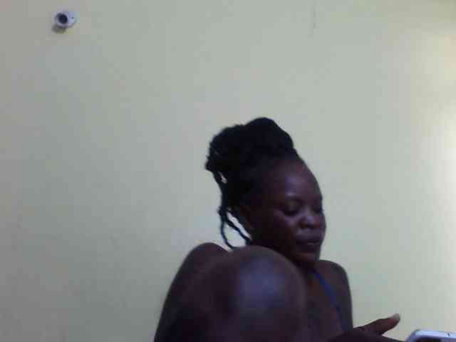 Princessmiles webcam