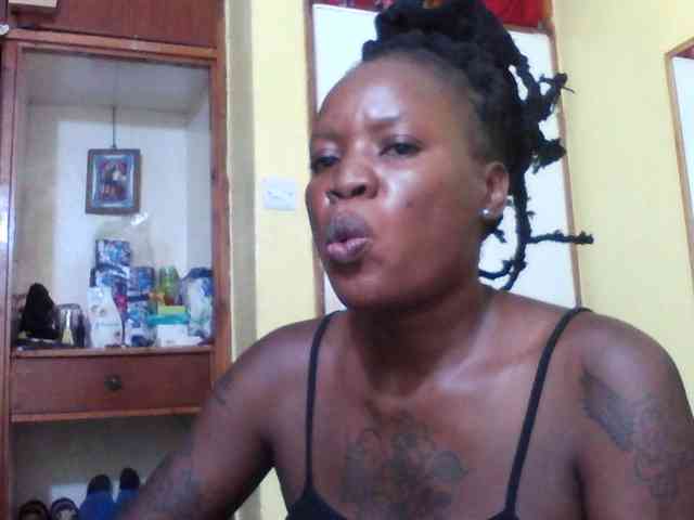 Princessmiles webcam