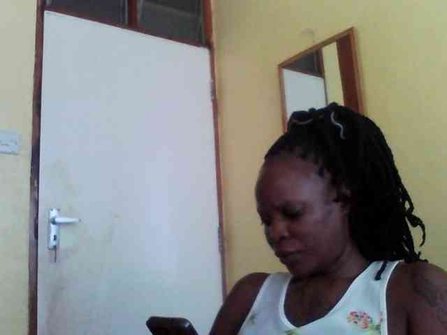 Princessmiles webcam