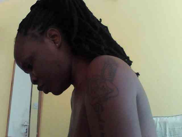Princessmiles webcam