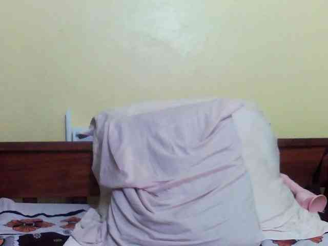 Princessmiles webcam