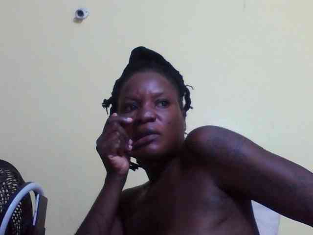 Princessmiles webcam