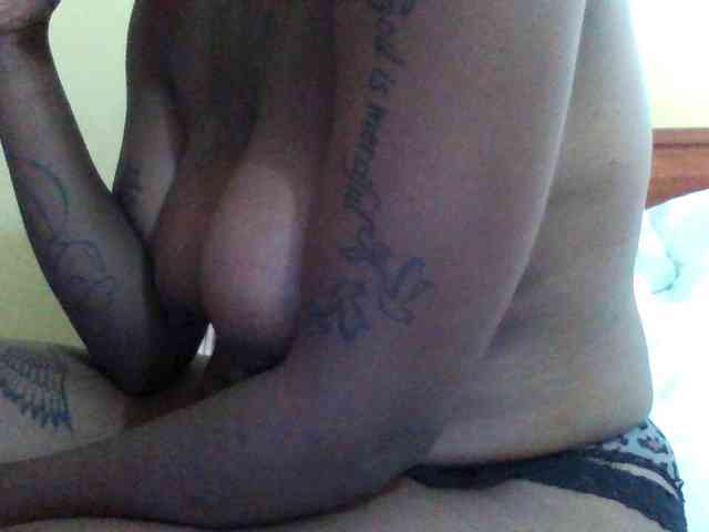 Princessmiles webcam