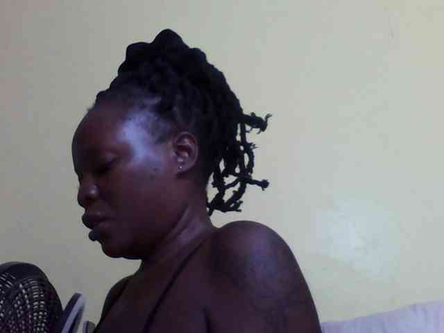 Princessmiles webcam