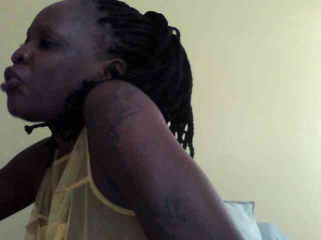 Princessmiles webcam