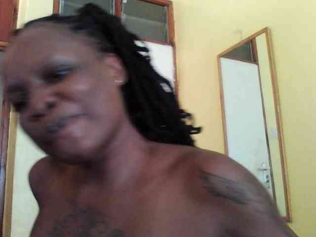Princessmiles webcam
