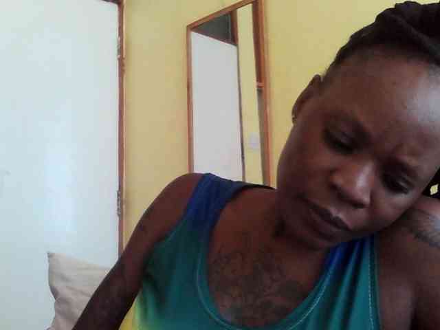 Princessmiles webcam