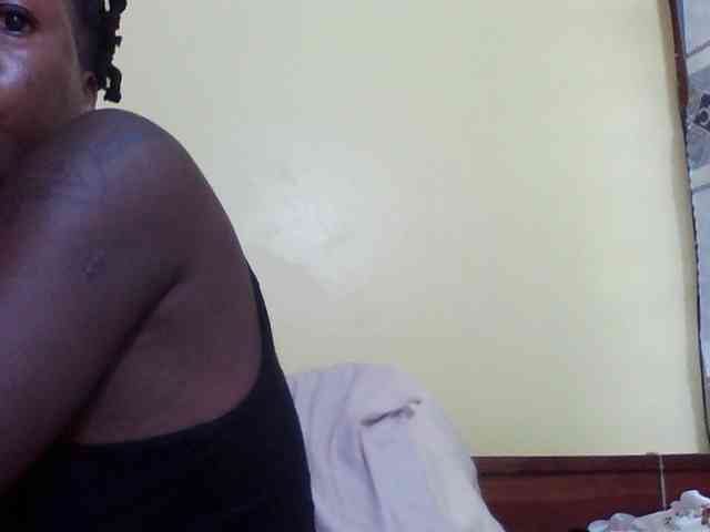 Princessmiles webcam