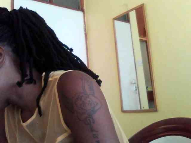 Princessmiles webcam