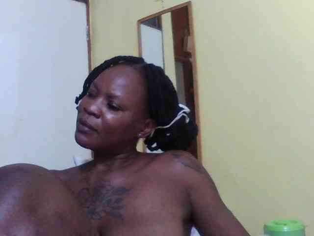 Princessmiles webcam