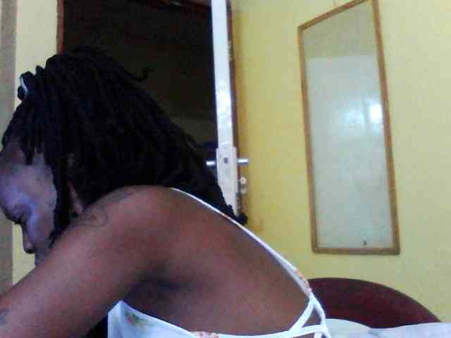 Princessmiles webcam