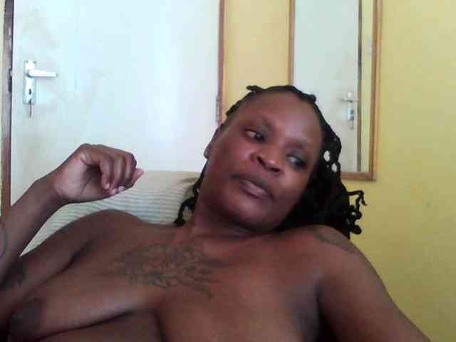 Princessmiles webcam