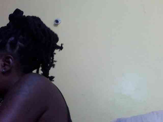 Princessmiles webcam