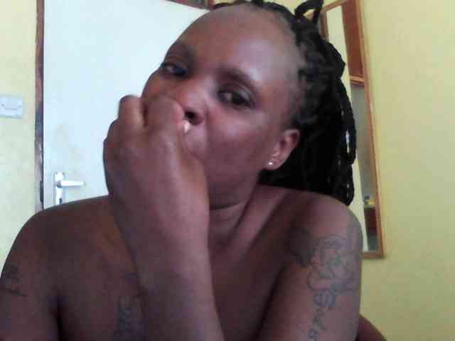 Princessmiles webcam