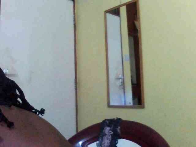 Princessmiles webcam