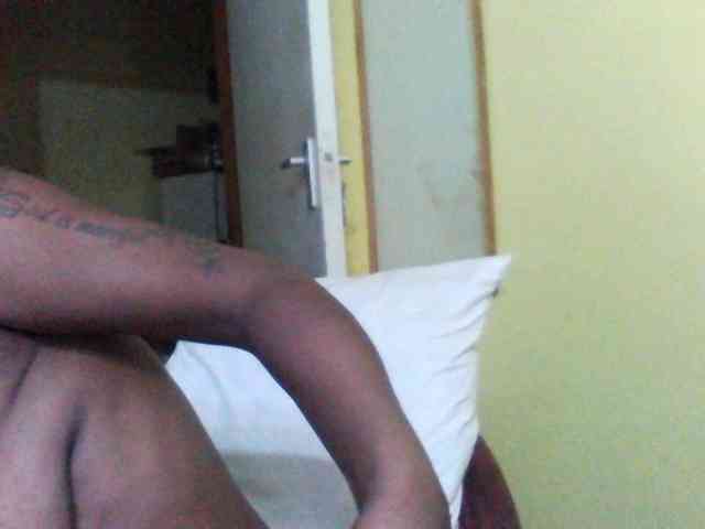 Princessmiles webcam