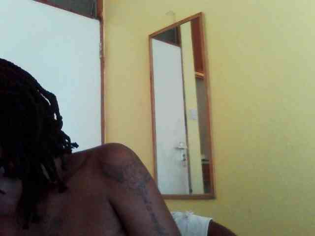 Princessmiles webcam
