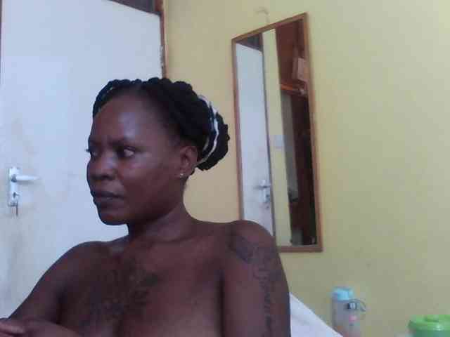 Princessmiles webcam