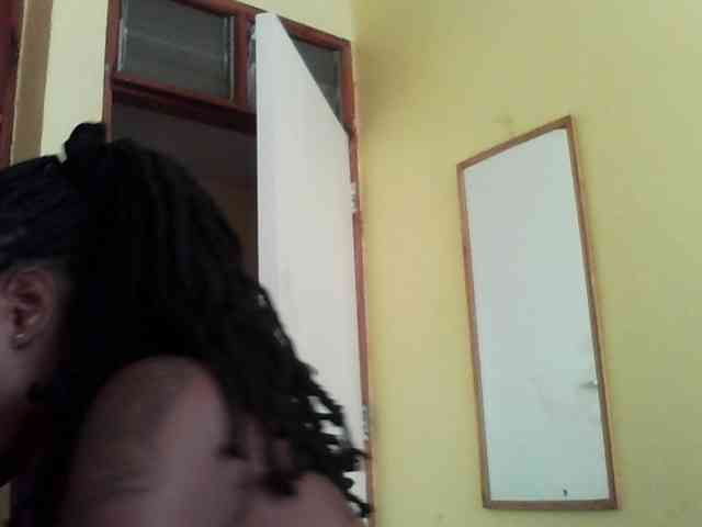 Princessmiles webcam
