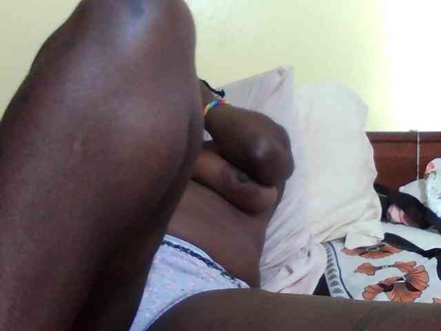 Princessmiles webcam