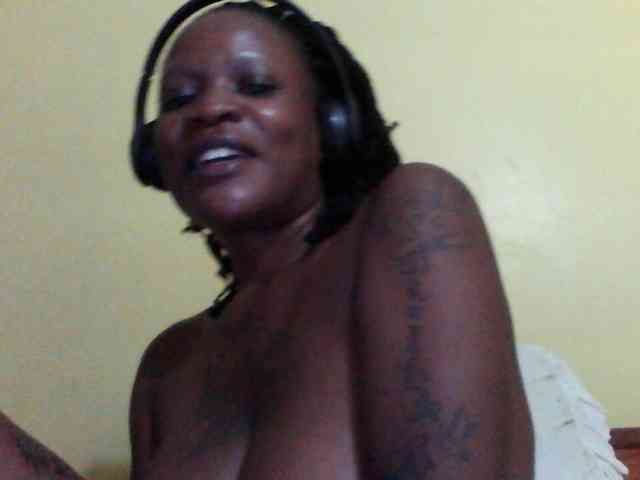 Princessmiles webcam