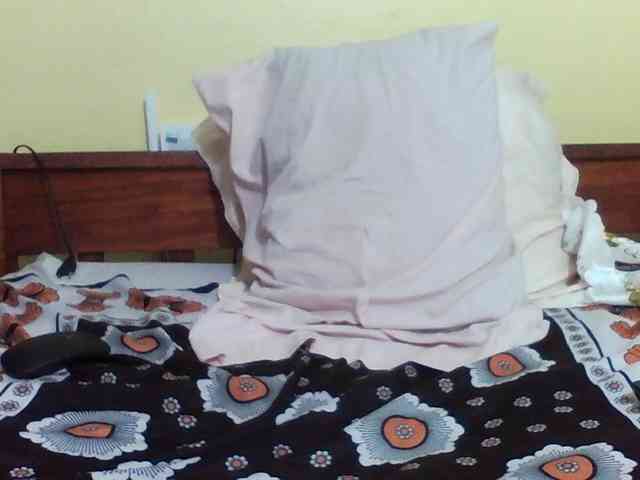 Princessmiles webcam