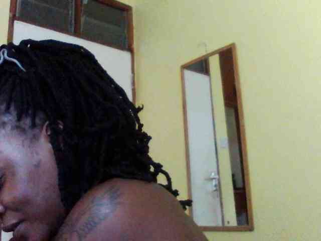Princessmiles webcam