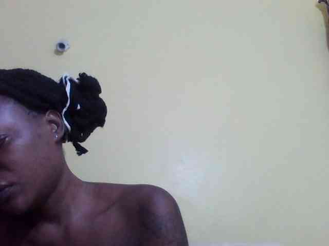 Princessmiles webcam