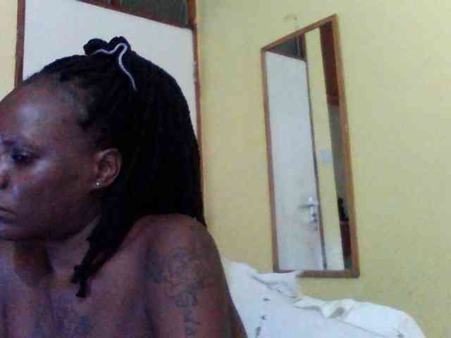 Princessmiles webcam