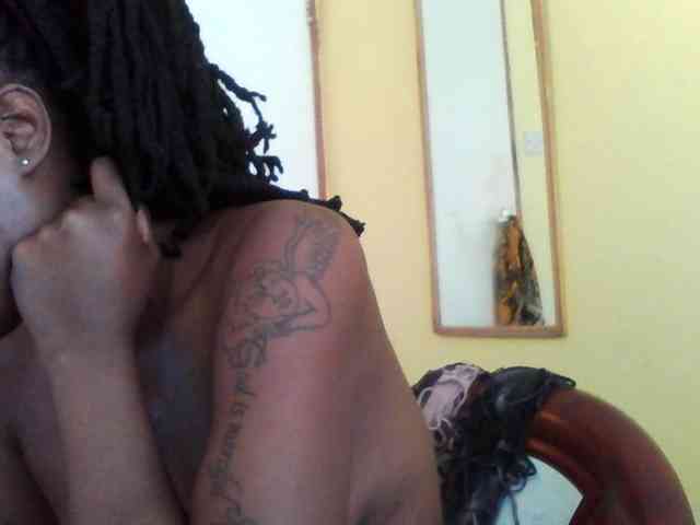 Princessmiles webcam