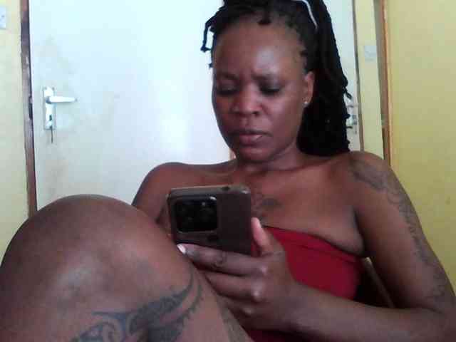 Princessmiles webcam
