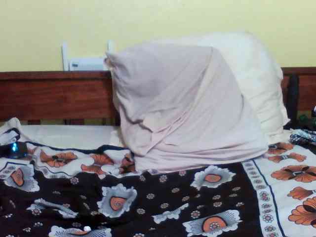 Princessmiles webcam