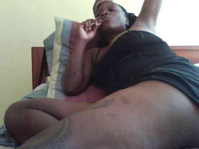 Princessmiles webcam