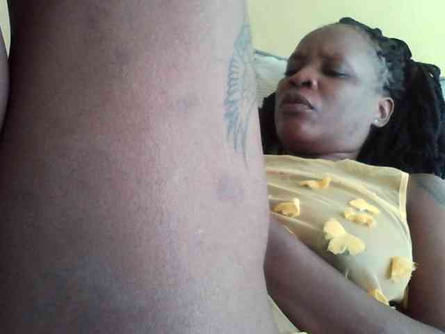 Princessmiles webcam