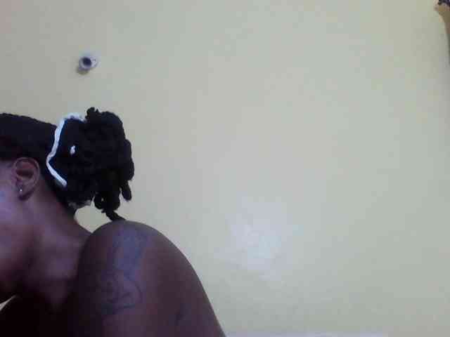 Princessmiles webcam