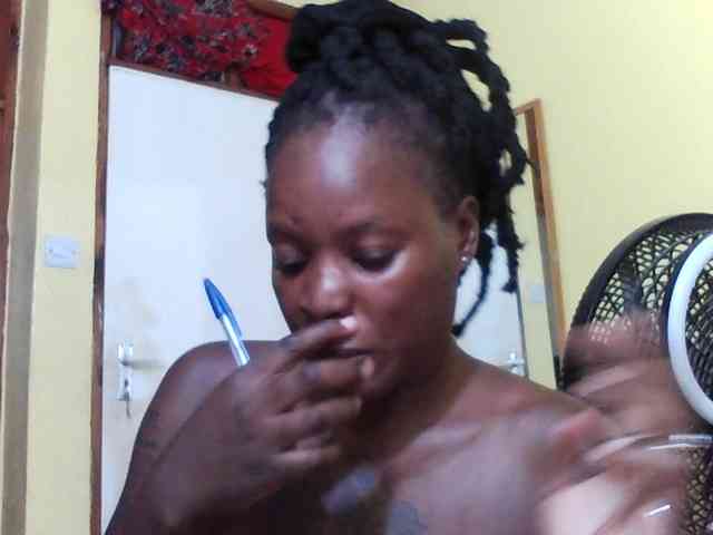 Princessmiles webcam