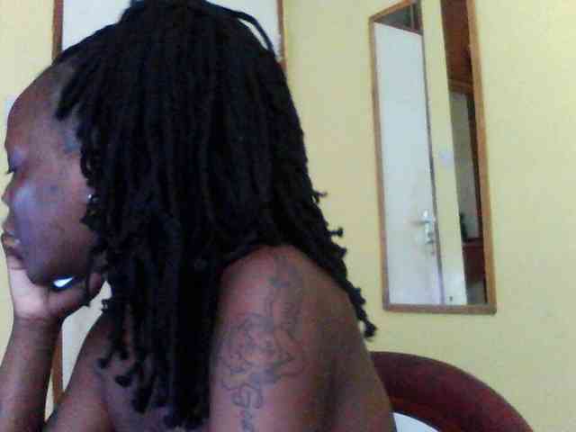 Princessmiles webcam