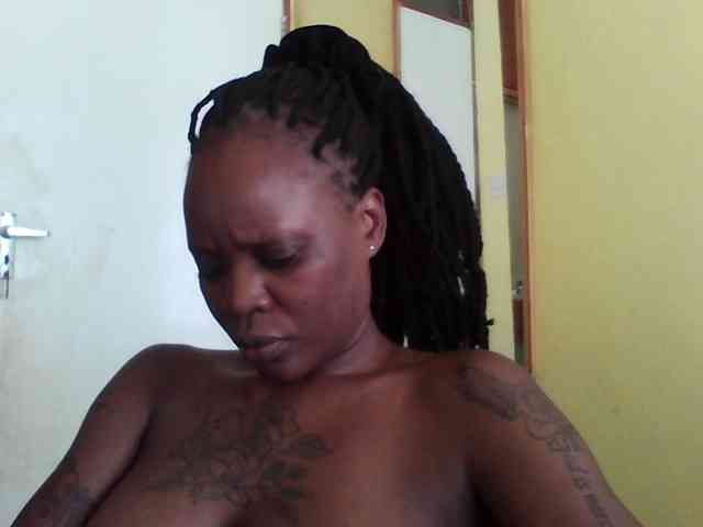 Princessmiles webcam