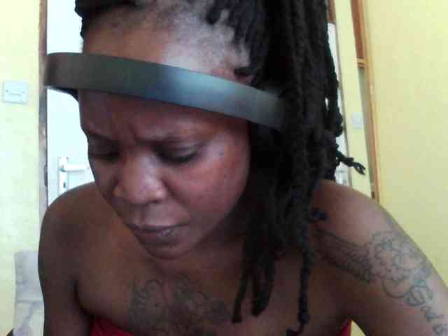 Princessmiles webcam