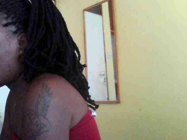 Princessmiles webcam