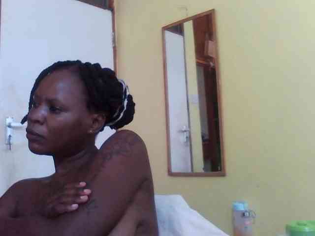 Princessmiles webcam