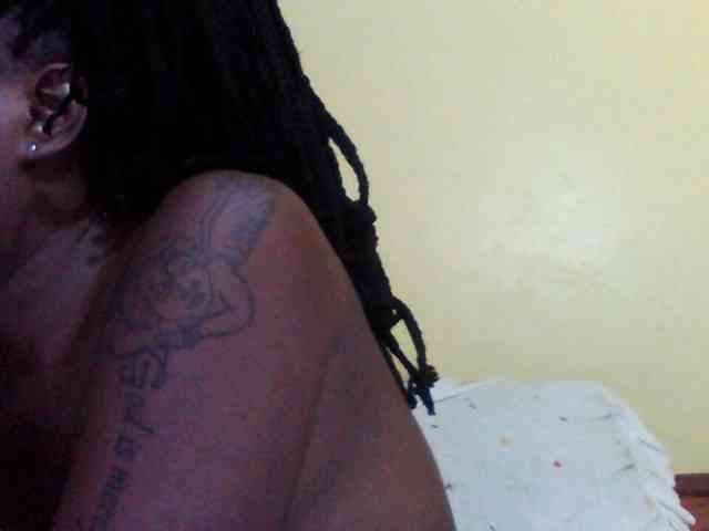 Princessmiles webcam