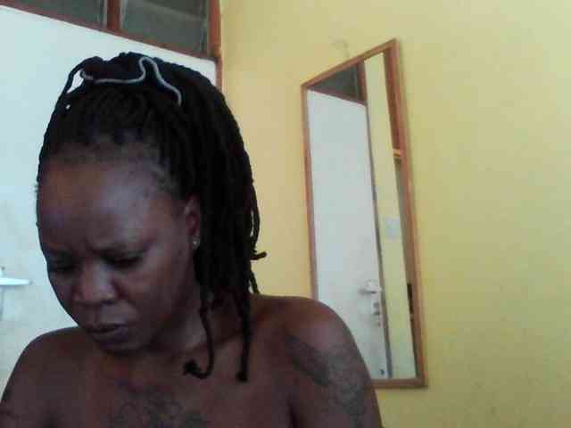Princessmiles webcam