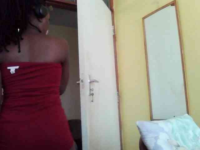 Princessmiles webcam