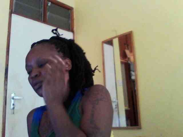 Princessmiles webcam